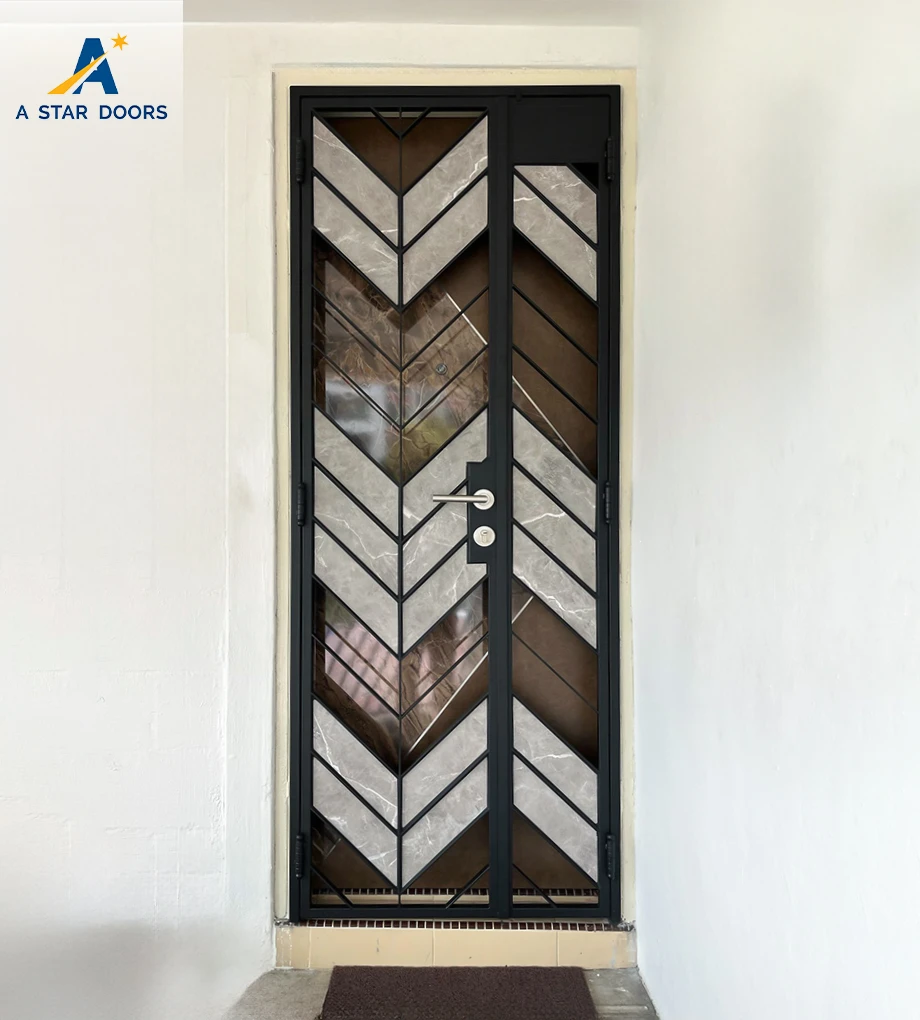 Laminate Gate 01