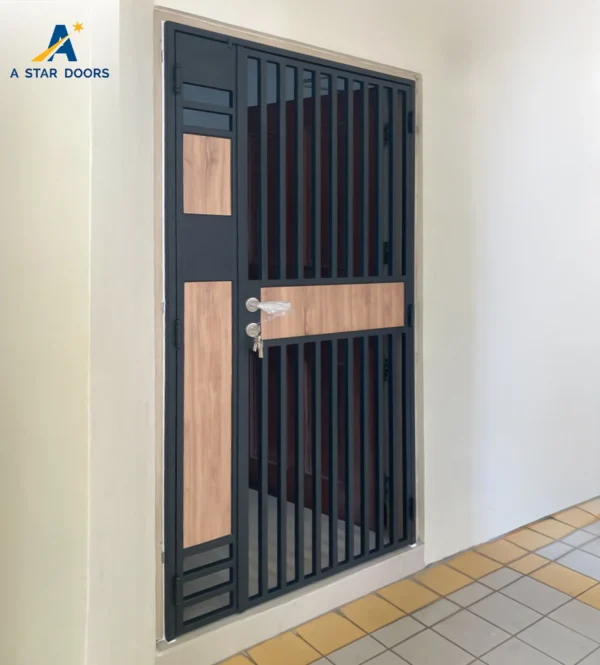 Laminate Gate 13