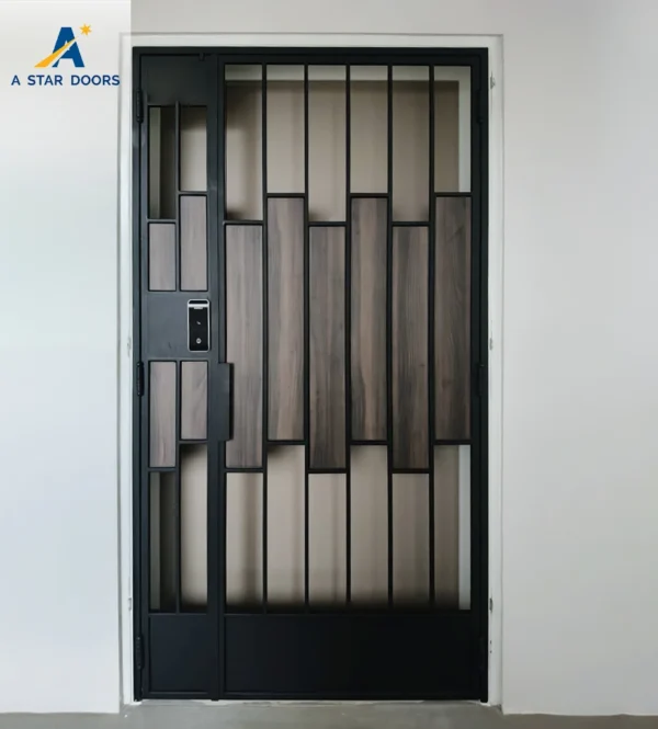 Laminate Gate 14